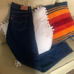 Women’s Levi Strauss Jeans